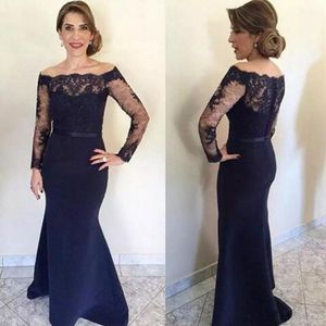 Navy Blue Mother Off Bride Jurken Sleeves Off The Shoulder Lange Mouwen Kant Applicaties Bruiloft Gastjurk met Sash Custom Made