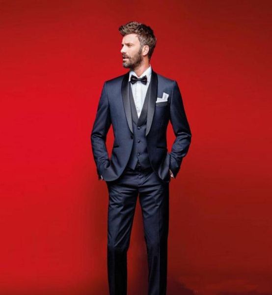 Navy Blue Wedding Tuxedos Slim Fit Costumes pour hommes Suit des garçons d'honneur trois pièces pas cher Prom costumes de veste Pantvest6564956