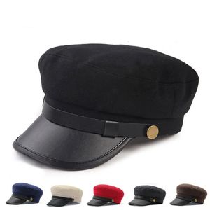 Navy Cap PU Leather Brim Copper Buckle Navy Hat Britse mannen en vrouwen Retro Flat Top Student Caps 240407