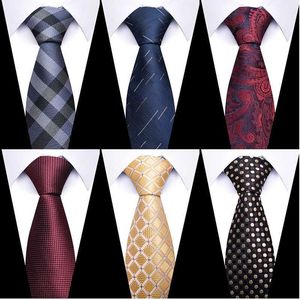 Set à cravate de cou 2023 Nouveau design Vente d'usine Mariage présent Times de poche Tie Pocket Clares Set Necktie Floral Men Red Suit Accessories Fit Form