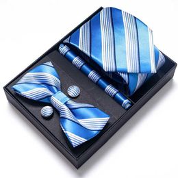 Coup nou set Fashion Factory Sale Couleurs Couleurs de vacances Gift Tie Pocket Clares Cufflink Set Coldie Box Man Blue Wedding Fit Business
