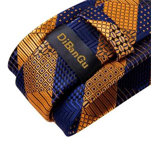 Cravate de cou set Fashion Striped Tie pour hommes Gold Blue Silk Wedding Tie Hanky Cuffe Link Cawn Set Set Novelty Design Business Party MJ-7329