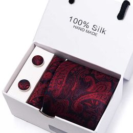 Corbatas 100 Corbata de seda para hombres Caja de regalo Regalo festivo Corbata Pañuelo Cuadrados Gemelos Conjunto Formal Rojo Accesorios de boda J230227