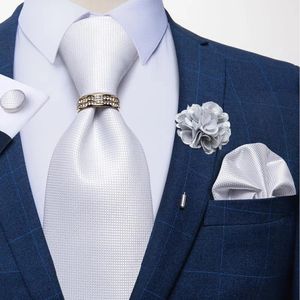 Coules de cou 8cm hommes Tie en soie blanc massif cravate solide masculine de mariage de mariage couple bouffée de manchette