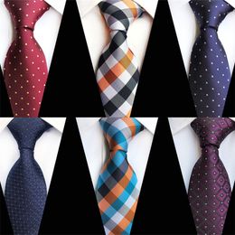 Coules de cou Silk à carreaux classiques pour hommes 8 cm à cravate bleu rouge Repp Striped Wedding Polka Dot A056 230109