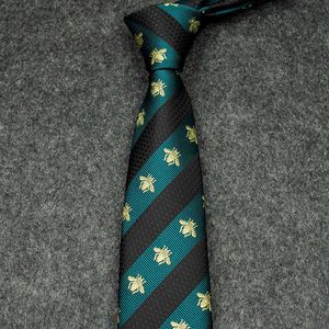 Corbatas de cuello Diseñador Personalidad verde Raya diagonal Color a juego Abeja Formal Negocios Corbata informal para hombres SJ7V