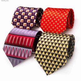 Stropdassen EASTEPIC Zijden bedrukte stropdassen voor heren Herenstropdassen met geometrische ontwerpen Pakken met modieuze stropdassen voor formele gelegenheden L240313