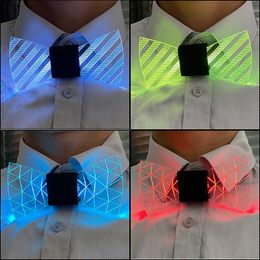 Cravates Clignotant LED Acrylique Noeud Papillon Lumineux LED Noeud Papillon Bar Club Costume Décoration Hommes Glowing Noeud Papillon Glow Party Supplies J230227