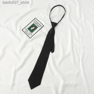 Coules de cou JK Black Tie Shirt Decoration Lazy Zipper Style DK Womens Version étroite GRATUITEMENT pour les garçons et les fillesqq