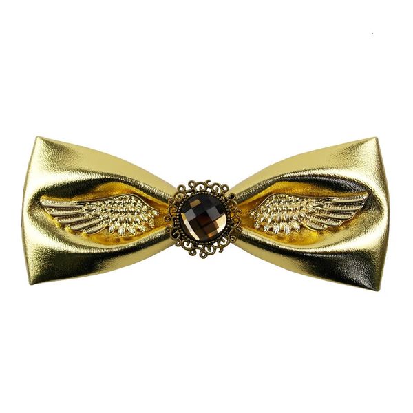 Corbatas de cuello Pajaritas de lujo para hombre para boda Corbata de mariposa para banquete de club de pajarita dorada de metal de cuero de PU de alta calidad con caja de regalo 231128