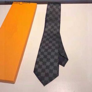 Cravates de cou Cravate de luxe Cravate Damier Cravates matelassées Cravate de créateur à carreaux Cravate en soie Noir Bleu Blanc Rouge L240313