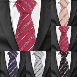 Stropdassen Nieuwe casual katoenen stropdassen met bloemenprint voor mannen Magere stropdas Gestreepte stropdas voor heren Das 6 cm Slanke stropdassen Geschikt voor stropdas voor bruiloft Y240325