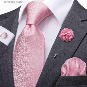 Stropdassen Stropdassen Roze Effen Bloemen Heren Stropdas Luxe 8,5 cm brede zijden trouwstropdas Pocket Square Manchetknoop Set Broche Cadeau voor mannen Hi-Tie Designer Y240325