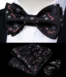 Cravates Nouvelle Marque Noeuds Papillon De Noël pour Homme Noir Selftie Hommes Cravate Santa Clause Elk Snowflack Motif Papillon Noeuds Cadeau De Noël J230227