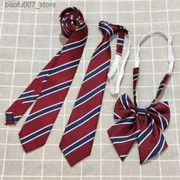 Coules de cou Nouvelles Stripe JK Basic No Hitter Tie Suit Shirt avec photographie décorative PropSq