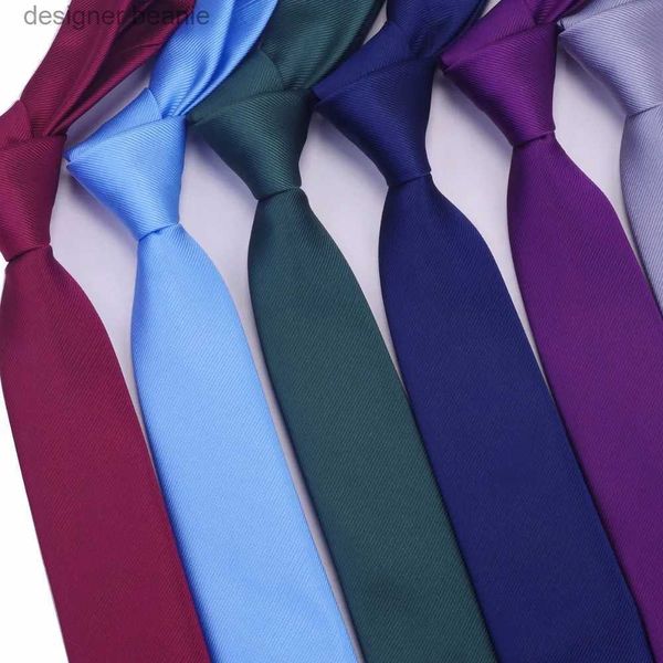 Corbatas Ricnais Corbata flaca Corbatas lisas de poliéster para hombres Traje de boda Corbata clásica delgada de color sólido Corbata roja casual pura de 6 cm L231215