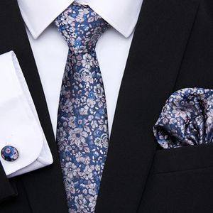 Cravates de cou en gros 200 styles de haute qualité Paisley Floral Hommes Cravate en soie Hanky Cufflink Set Fit Mariage Cadeau d'affaires Dropping personnalisé 231128