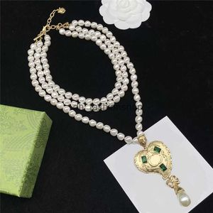 Ketting 2023Luxury Love Pearl -oorbellen overdreven nobele kettingen Emerald Heart Danglers sieraden sets verjaardagscadeau