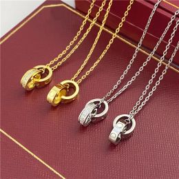 Collier 2024Choker Femmes Amour Bijoux Pendentif en or Double anneau en acier inoxydable Bijoux Mode Ovale Anneaux de verrouillage Chaîne claviculaire Colliers Designer S S