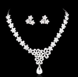 Collar y aretes Cristal Joyería nupcial Collar plateado Pendientes de diamantes Conjuntos de joyería de boda para novia Damas de honor mujeres HT63