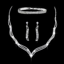 Collier Bracelet Ding Ensemble de colliers de bijoux de mariée, ensemble de bijoux de chaîne de griffe de diamant européen et à trois pièces, et 19811152