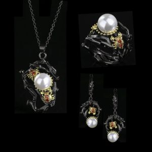 Collier créatif incrusté de perles ensemble de bijoux pour femmes en forme de crabe or noir bicolore bague pour femme collier boucles d'oreilles exquis de haute qualité