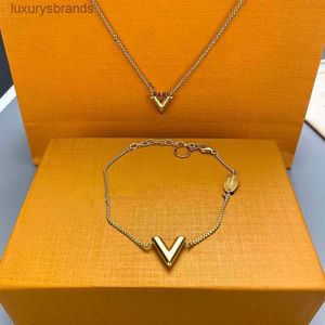 Ketting Designer Merk Hanger Mode-sieraden Man Cjeweler Letter Plated Gold Sier Chain voor Mannen Vrouw Trendy Tiktok Hebben Kettingen