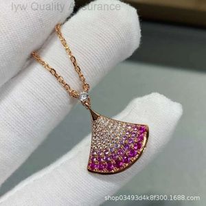 Concepteur de collier pour femme Bulgarie Luxury Charm Collier de haute qualité Baojia Gradual Diamond Small Small Jirt Collier Fan Fan Set Diamond plaqué 18K Rose G