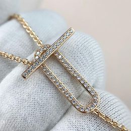 Collier Designer Bijoux Cadeau de mariage de luxe Platinum Colliers en or rose pour femmes liquidation longue chaîne colliers entiers en vrac210N