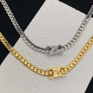 Collier de créateur bijoux nouveau titanium en acier diamant incrusté de lettres à double face collier collier