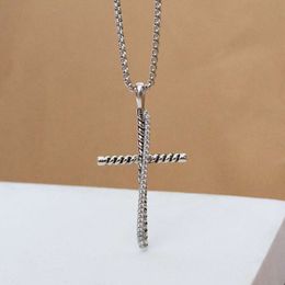 Collier Dy Designer Twisteddavid's Cross avec pendentif Imitation diamant, offre spéciale