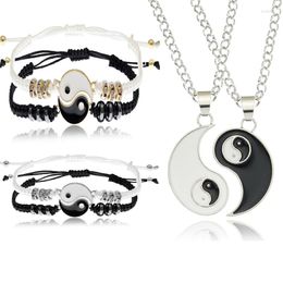 Ensemble de colliers et boucles d'oreilles, 1 paire de bracelets de couple Tai Chi Yin Yang, pendentif, bracelet tressé réglable, bracelet d'amoureux assorti, colliers, bijoux