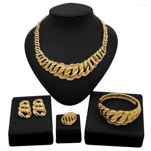 Ensemble collier et boucles d'oreilles plaqué or 18 carats, bijoux de fête pour femmes, accessoire Simple et élégant, Design de quatre cadeaux, prix de gros