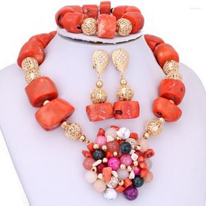 Collier Boucles d'oreilles Ensemble 19-33 mm Perles africaines Mariage nigérian Généreur Big Coral Coral avec Nature Stone Embellie