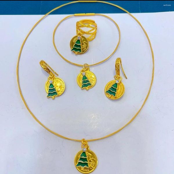 Collar Pendientes Conjunto 2023 24K Chapado en oro Dubai Joyería Patrón de árbol de Navidad Anillo Pulsera Moda para mujer Cuatro piezas