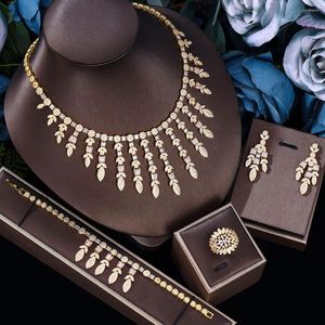 Ketting Oorbellen Set 2023 Modieus 24-karaats verguld 4pcs Bruids Zirkonia Volledige sieraden Voor Dames Feest Luxe Dubai Kristal Bruiloft