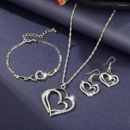 Halskette Ohrringe Set 2023 Luxus einfache große kleine hohle doppelte herzförmige exquisite Kristall Zirkon Anhänger Kette Damen Hochzeit Schmuck