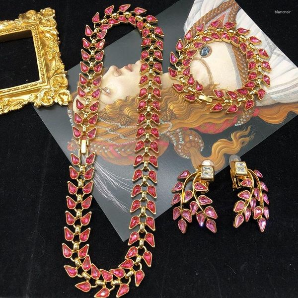 Conjunto de collar y pendientes, 2023, Medieval, francés, romántico, rosa, piedra preciosa, modelado de hojas, exquisito temperamento elegante, pulsera, Clip para la oreja
