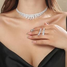 Halskette Ohrringe Set 2023 Strass Quaste Silber Crushed Stone Anhänger Flash Drill Elegant Fee Braut Hochzeit Schmuck