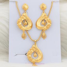 Ensemble de boucles d'oreilles et collier pour femmes, 2 pièces, bijoux plaqués or, pendentif goutte de fleur, chaîne de 40CM, accessoires de mode