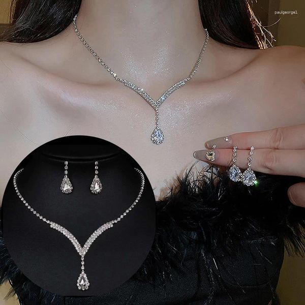 Collier Boucles d'oreilles Set 3pcs Fashion Vaux en forme de vide Crystal Drop Pendante Femme Exquise Mariage Bride Accessoires Gift