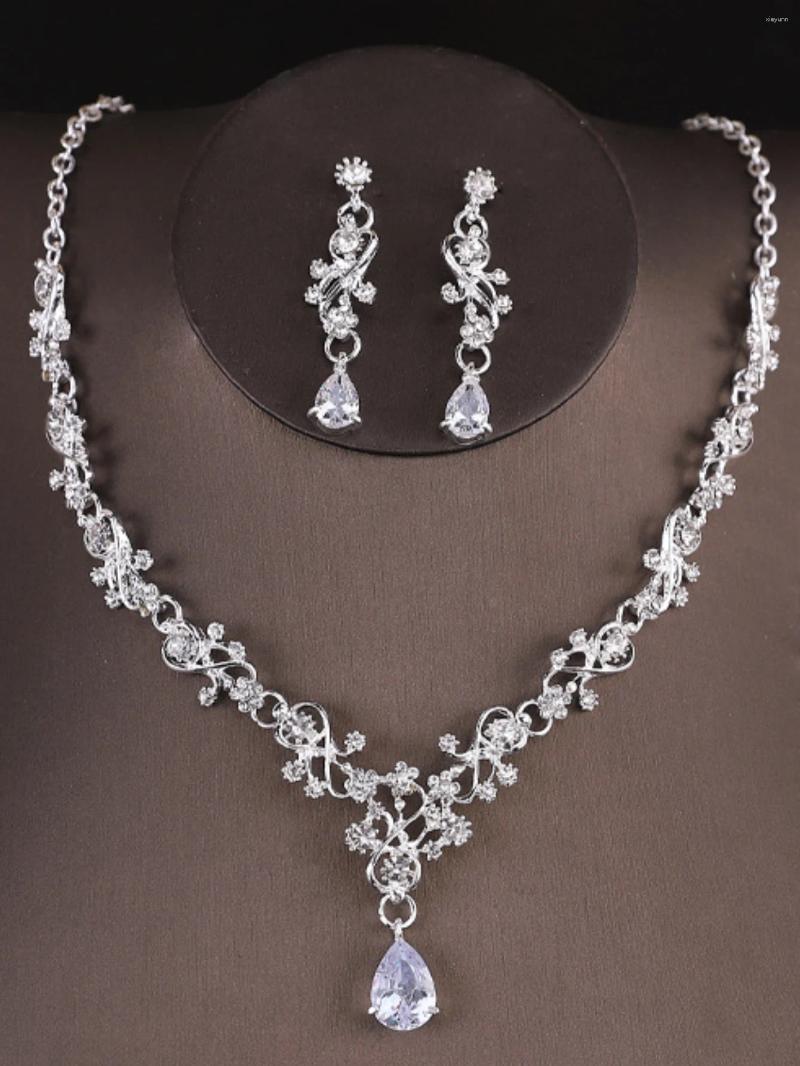 Necklace Earrings Set 3pcs Women's Fashionable Jewelry With Rhinestones Zircon Water Droplets Wedding Dress Accessories