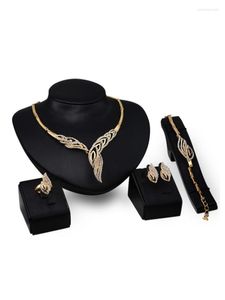 Collier boucles d'oreilles ensemble 4 pièces doré mode bijoux mariées fête de mariage Bracelet anneau femmes accessoires