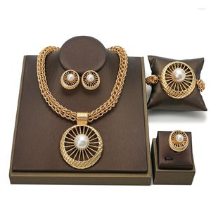 Ensemble de boucles d'oreilles et collier en perles africaines pour femmes, bijoux élégants de dubaï, grandes boucles d'oreilles en perles, vente pour femmes saoudiennes, grosses pièces