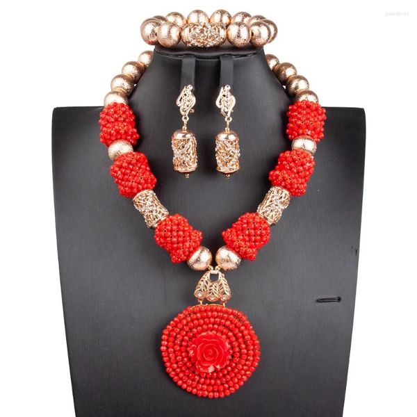 Conjunto de collar y pendientes, increíble cristal rojo, cuentas africanas, joyería, colgante de flor grande, declaración de boda nigeriana WE326