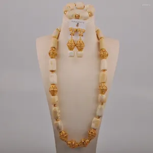Ensemble collier et boucles d'oreilles pour robe de Banquet, accessoires de mariage nigérian, corail naturel blanc, bijoux de mariée africaine pour femmes AU-649