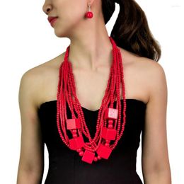 Collier boucles d'oreilles ensemble bohème multicouches bijoux en bois pour femmes longues perles en bois pendentifs colliers ensembles avec accessoires de déclaration