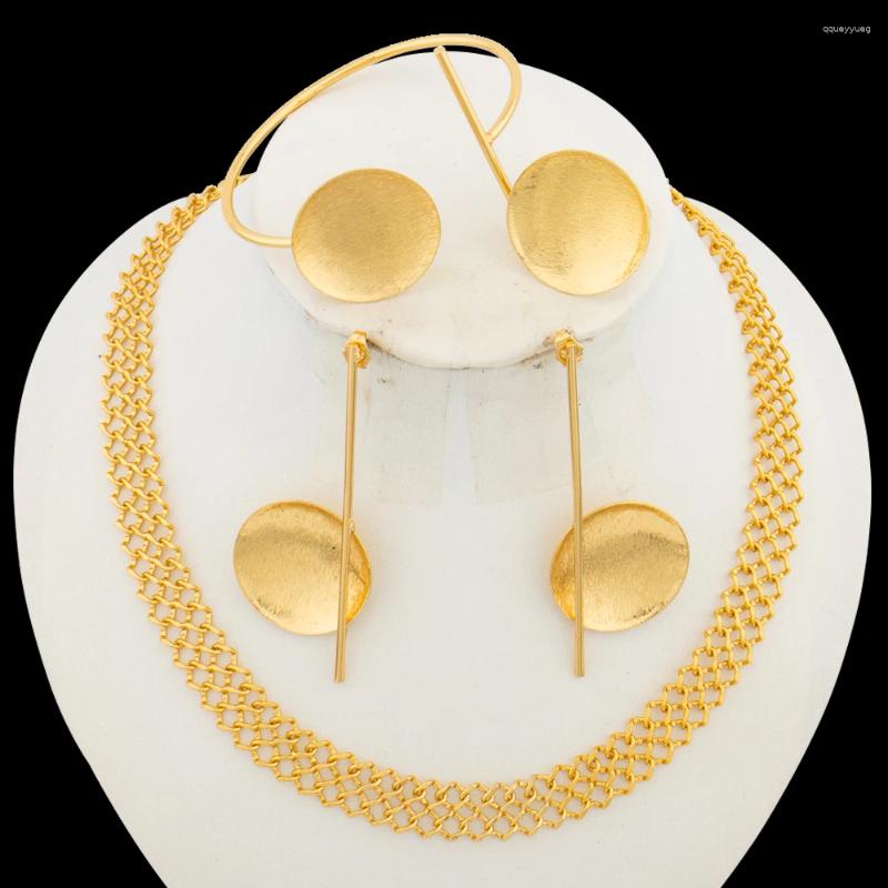 Boucles d'oreilles de collier Set Brésilien Brésilien Bijoux plaqué et chaîne avec anneau de bracelet pour la fête de fiançailles nigériane
