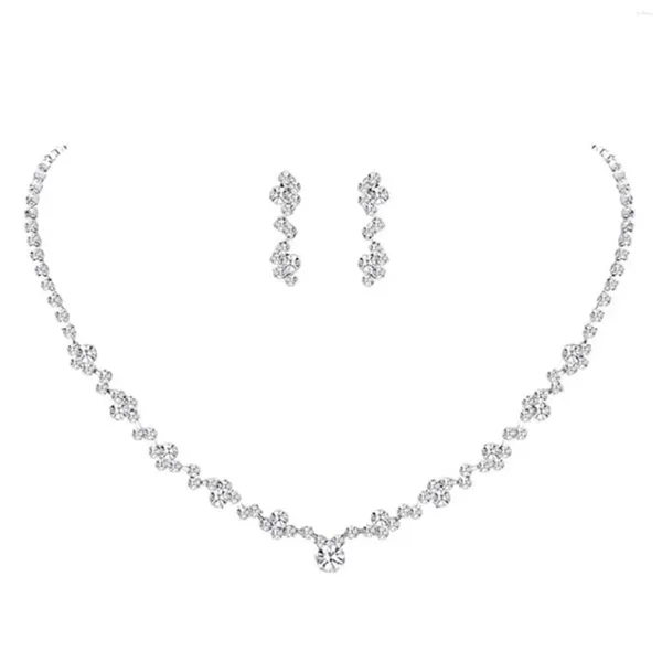 Collier Boucles d'oreilles Set Bridal Pas de strass de décoloration décor de style de style classique à la mode pour faire du shopping quotidien