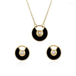 Collier Boucles d'oreilles Set Carlidana Luxury-Selling Talisman noir blanc titane en acier collier / boucles d'oreilles pour femmes bijoux 2023 Tendances